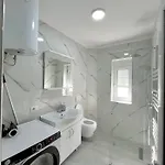 Charm Hideaway *