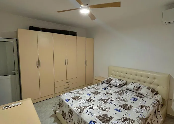 Daire Charm Hideaway *