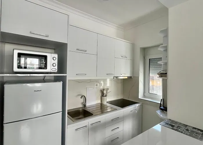 Charm Hideaway Apartman *